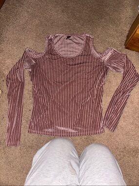 SHEIN Mauve Pink Ribbed Velvet Cold-Shoulder Long Sleeve Top